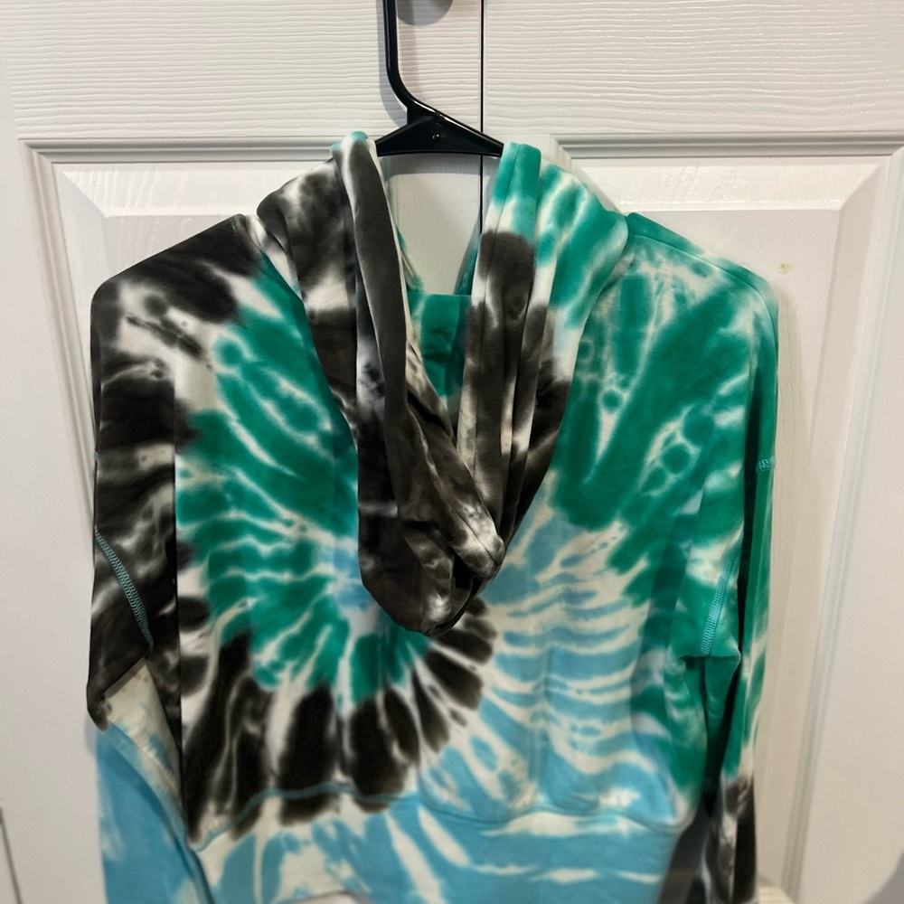 Tie-Dye Hoodie in Teal and Black